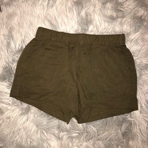 Olive green pocket shorts
